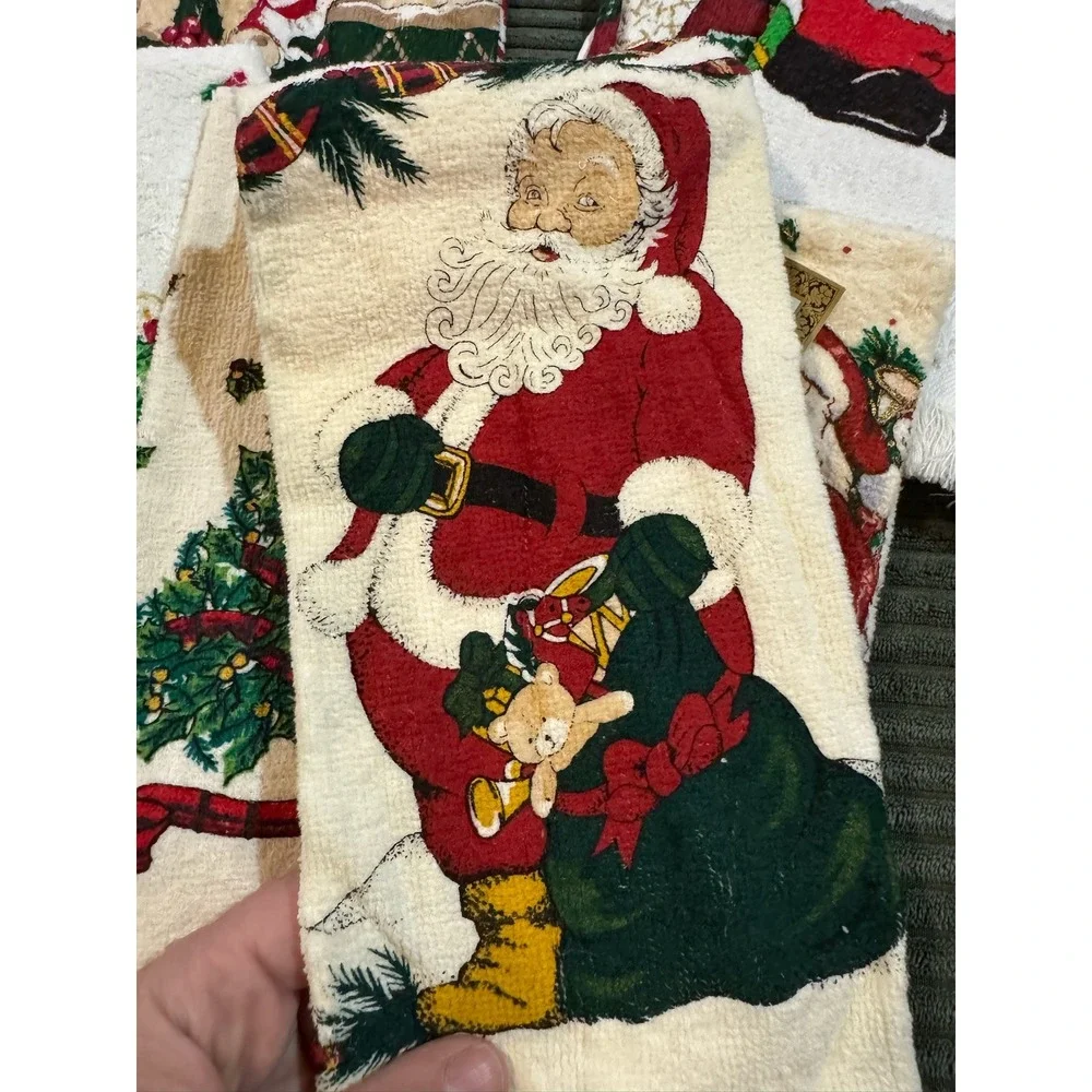 Vintage Holiday Traditions Set of 6 Guest Towels‎ Santa Christmas Trees Festive